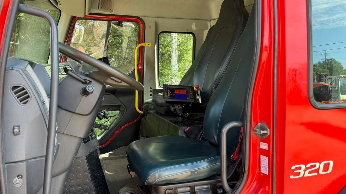 Volvo FE320, мусоровозы