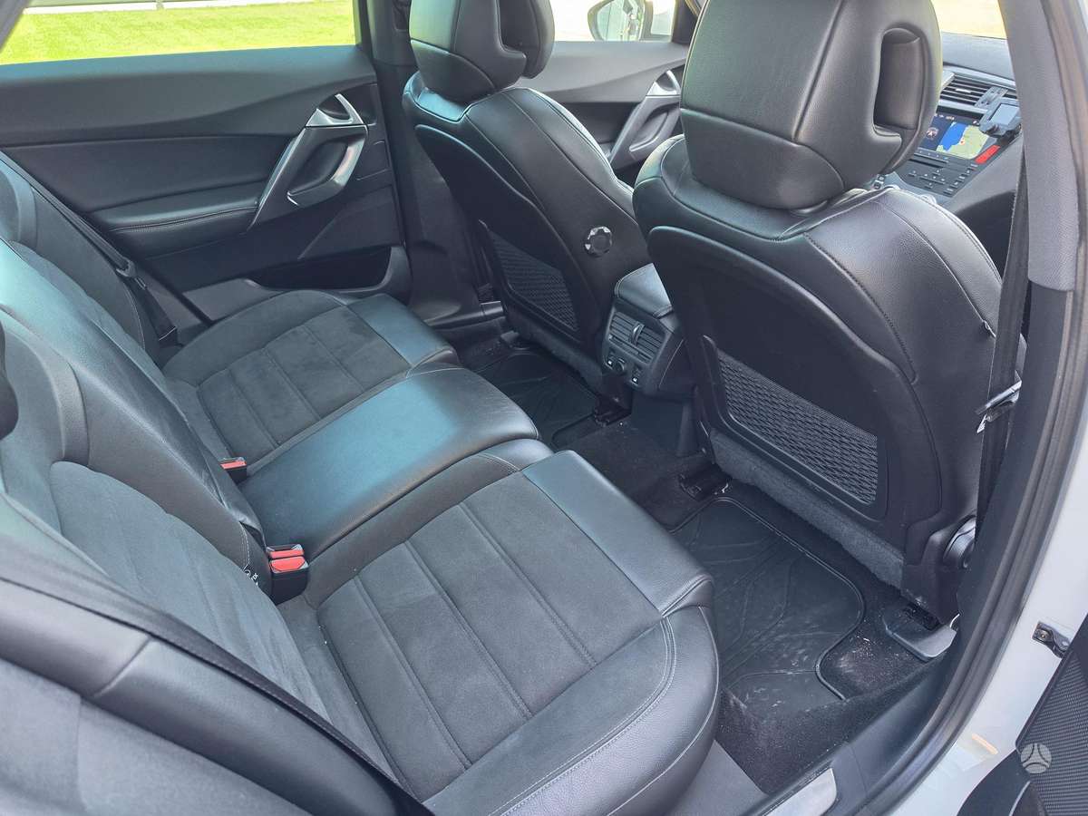 Citroen DS5, 1.6 l., hatchback