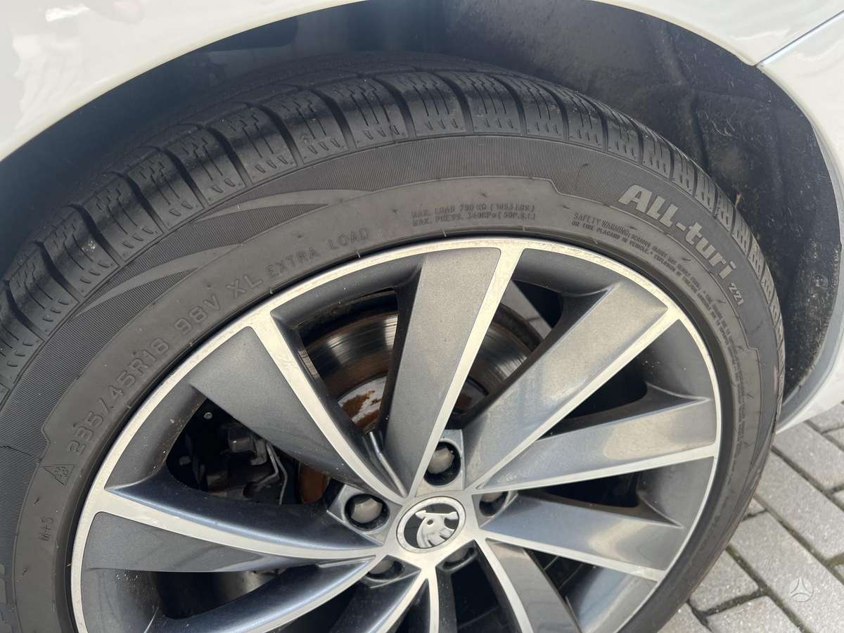 Skoda Superb, 2.0 l., Универсал