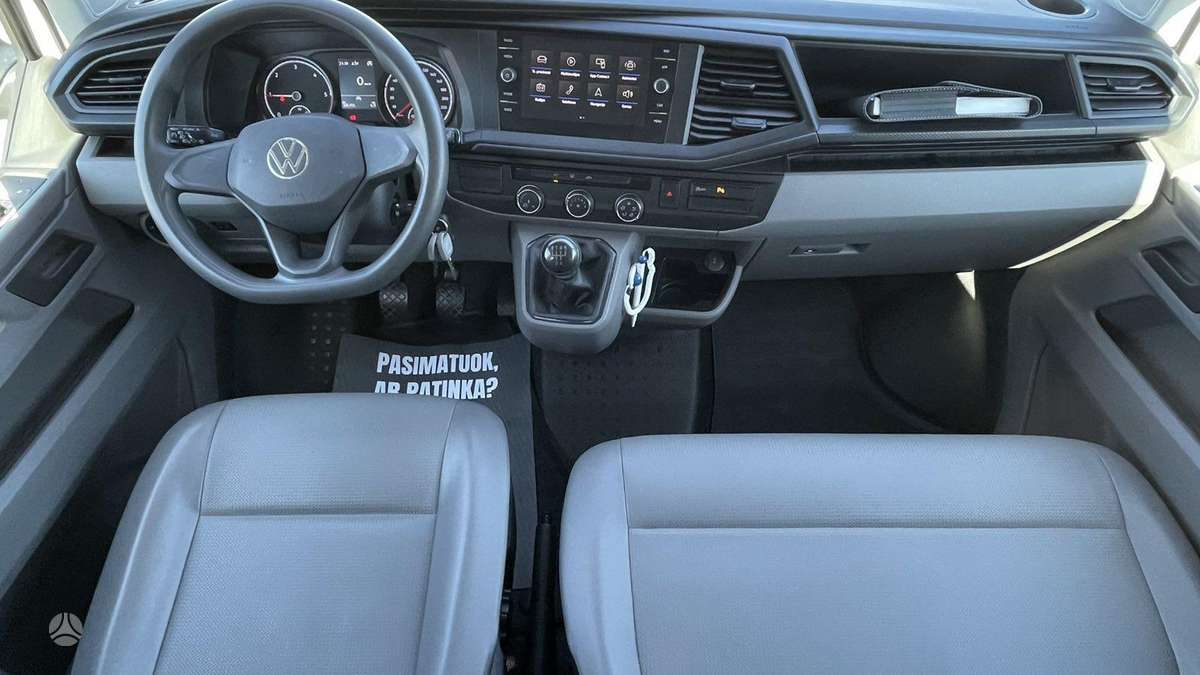 Volkswagen Caravelle - 2