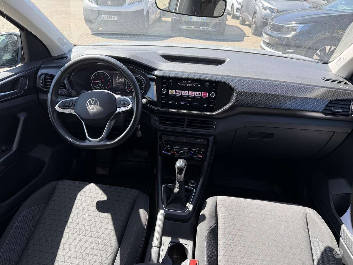 Volkswagen T-Cross - 11