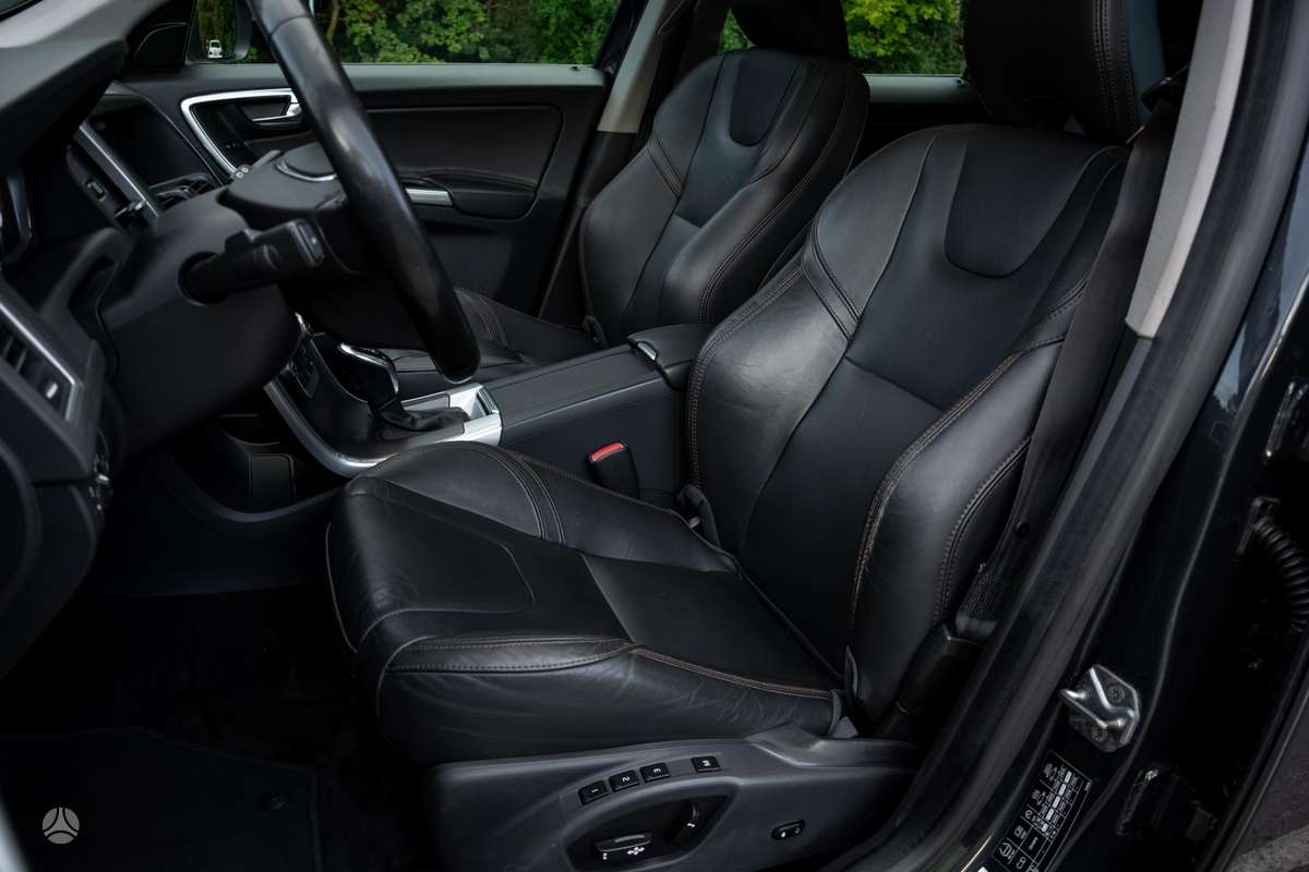 Volvo XC60 - 11