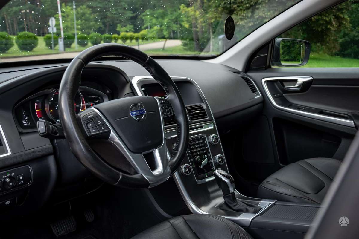 Volvo XC60 - 10