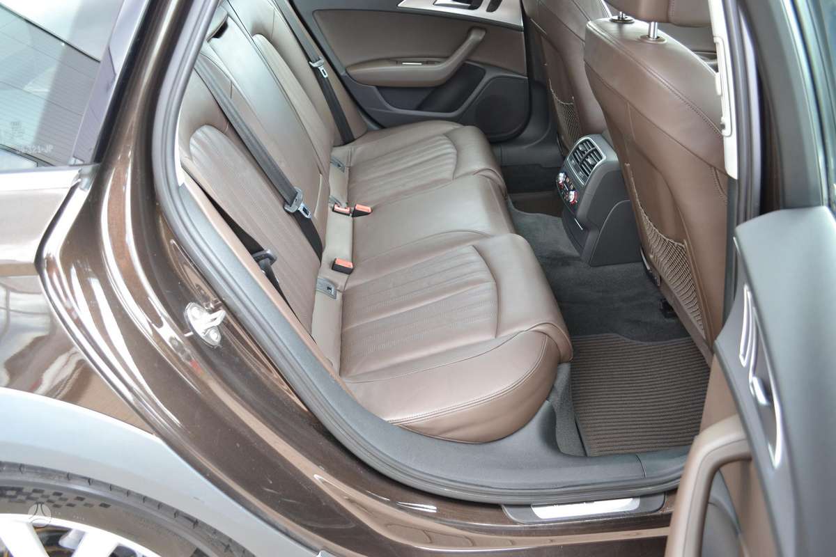 Audi A6 allroad, 3.0 l., Универсал
