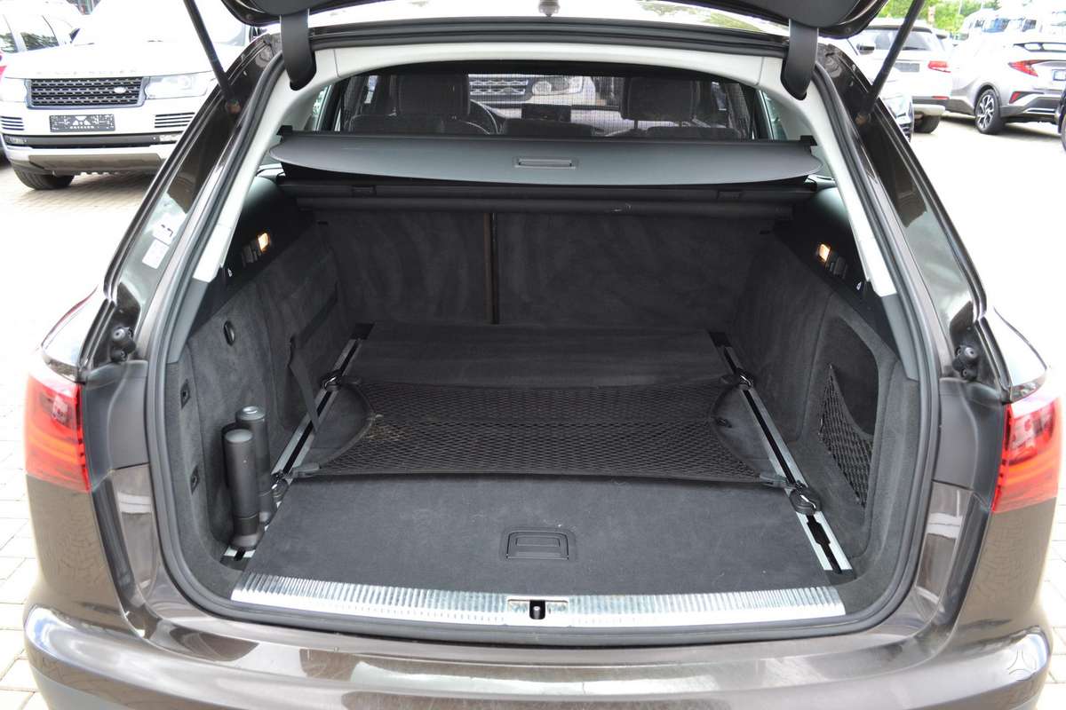 Audi A6 allroad, 3.0 l., Универсал
