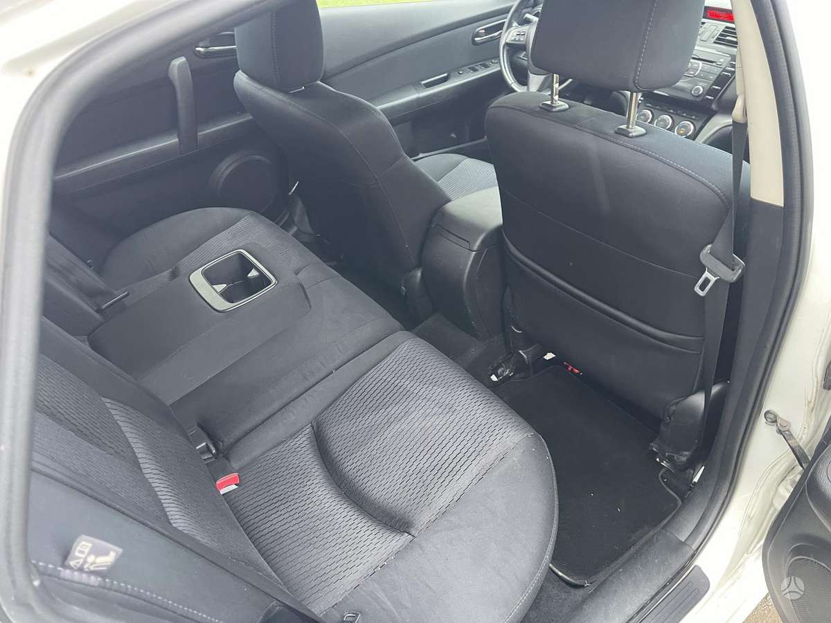 Mazda 6, 2.2 l., hatchback