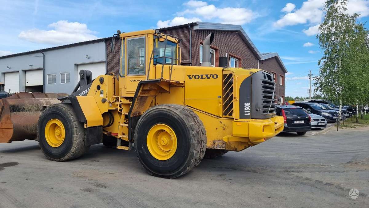 Volvo L150 E, frontaliniai krautuvai