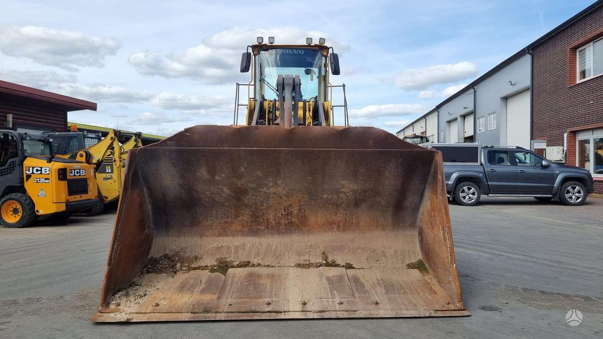Volvo L150 E, frontaliniai krautuvai
