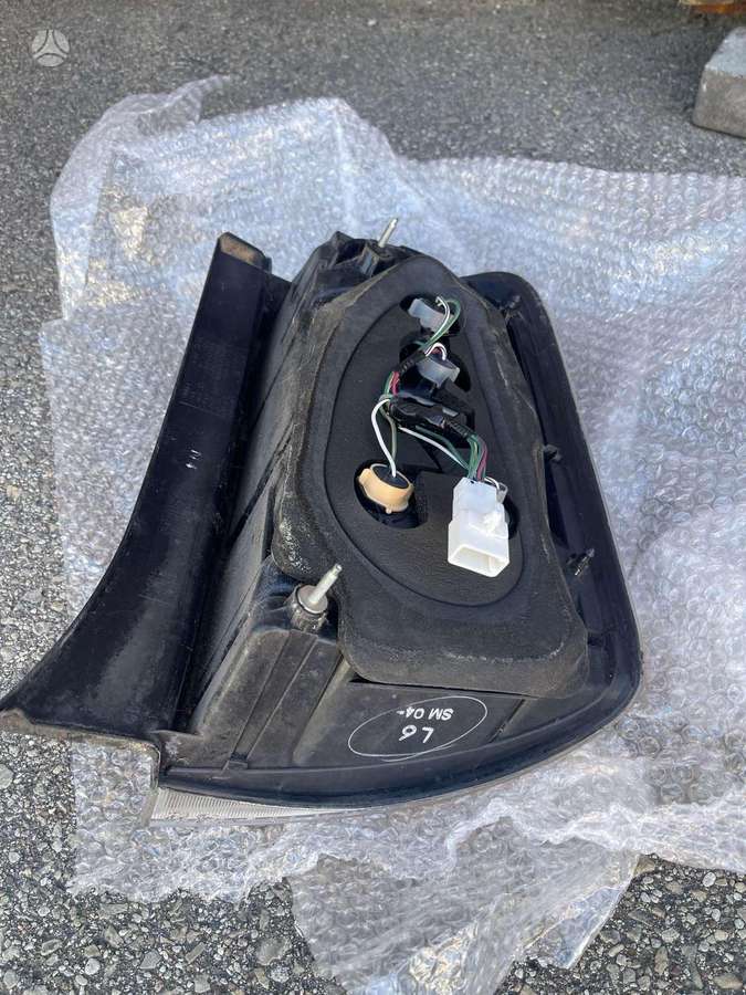 Toyota Prius žibintai