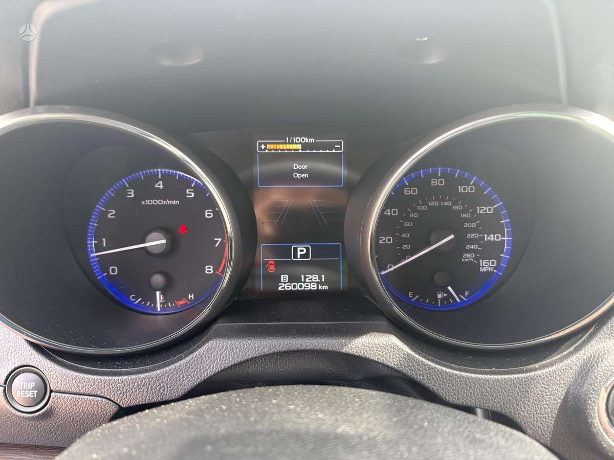 Subaru Outback, 3.6 l., Хэтчбек