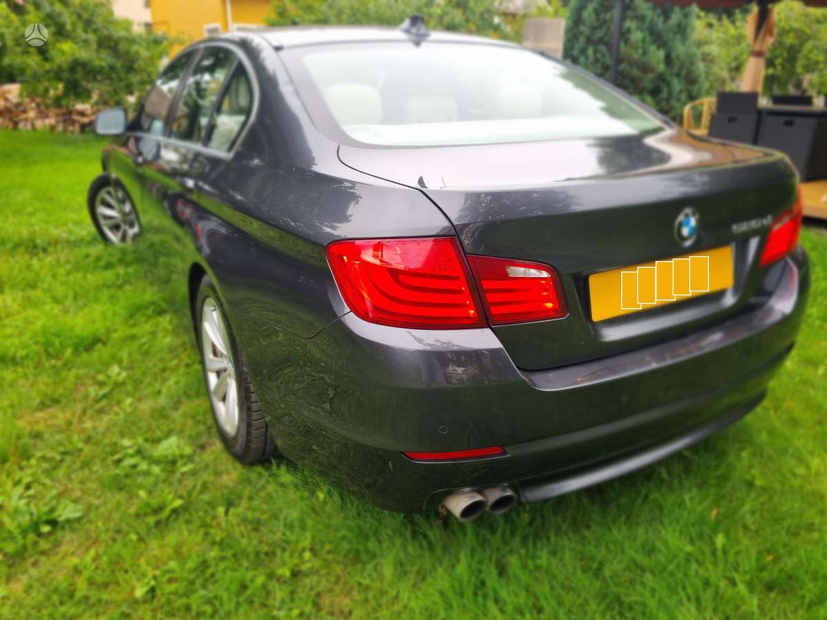 BMW 520, 2.0 l., Седан