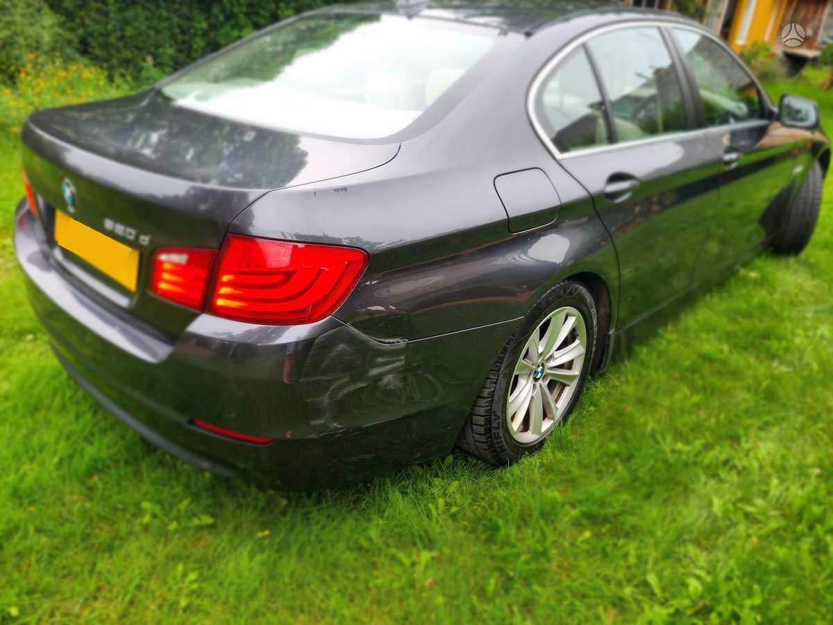 BMW 520, 2.0 l., Седан