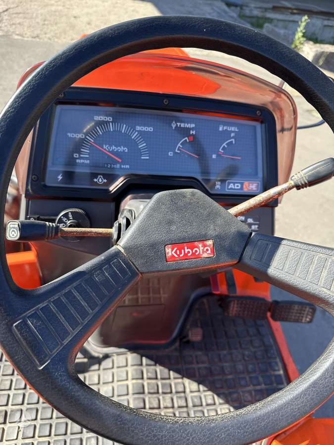 Kubota GT3, traktoriai
