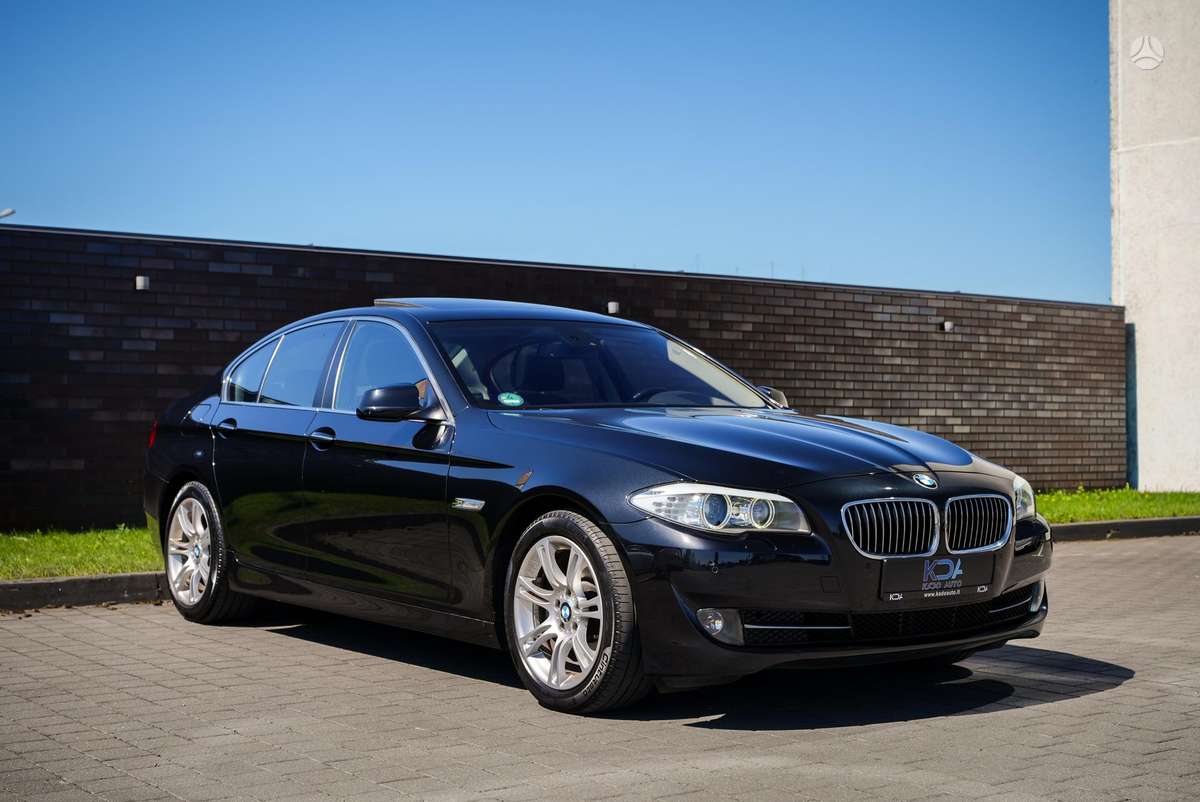 BMW 520, 2.0 l., Седан