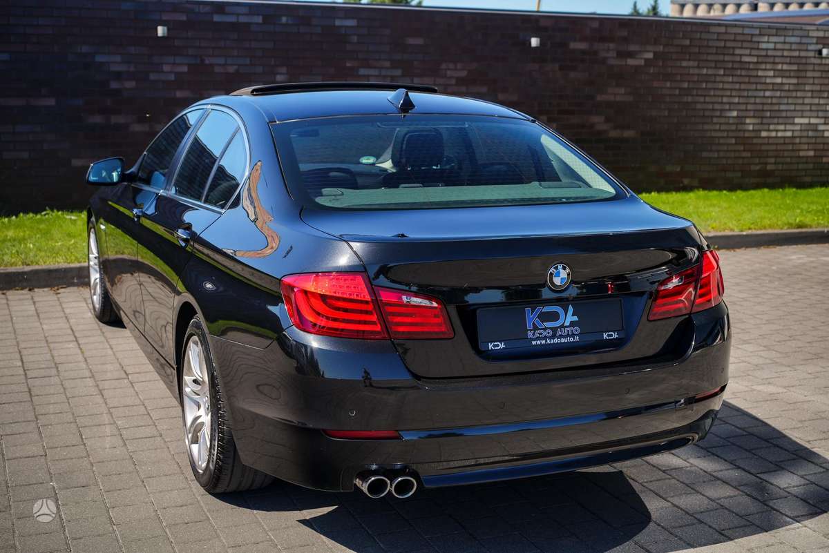 BMW 520, 2.0 l., Седан