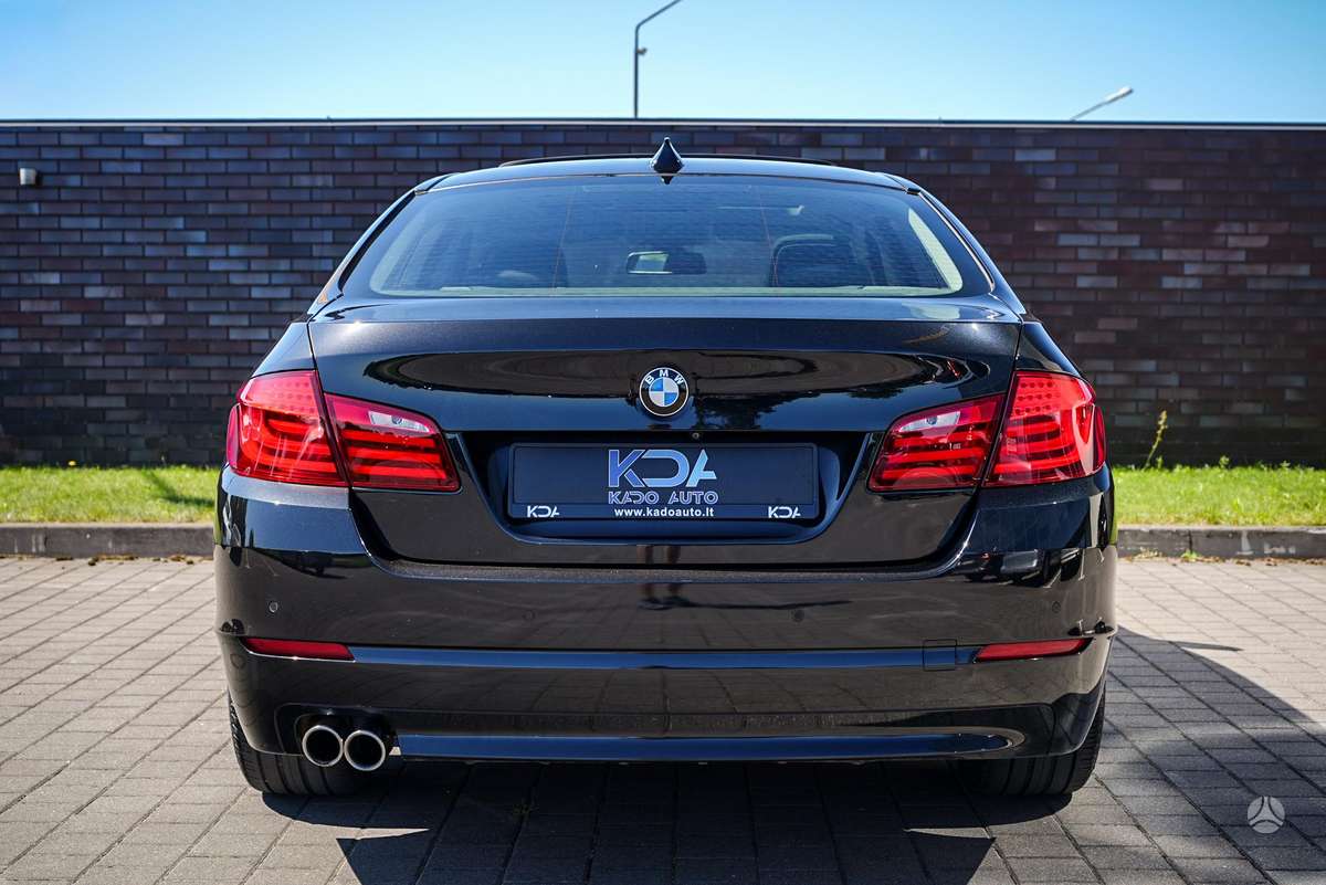 BMW 520, 2.0 l., Седан