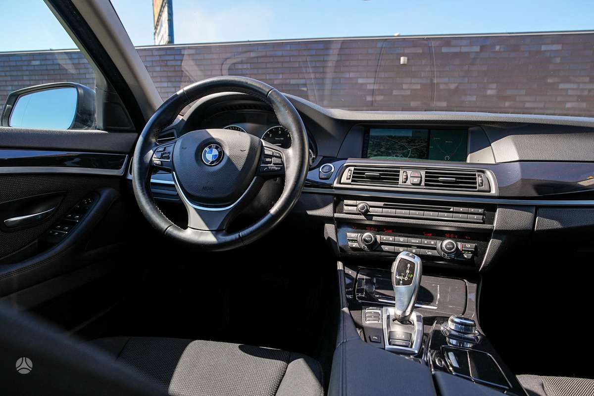 BMW 520, 2.0 l., sedanas