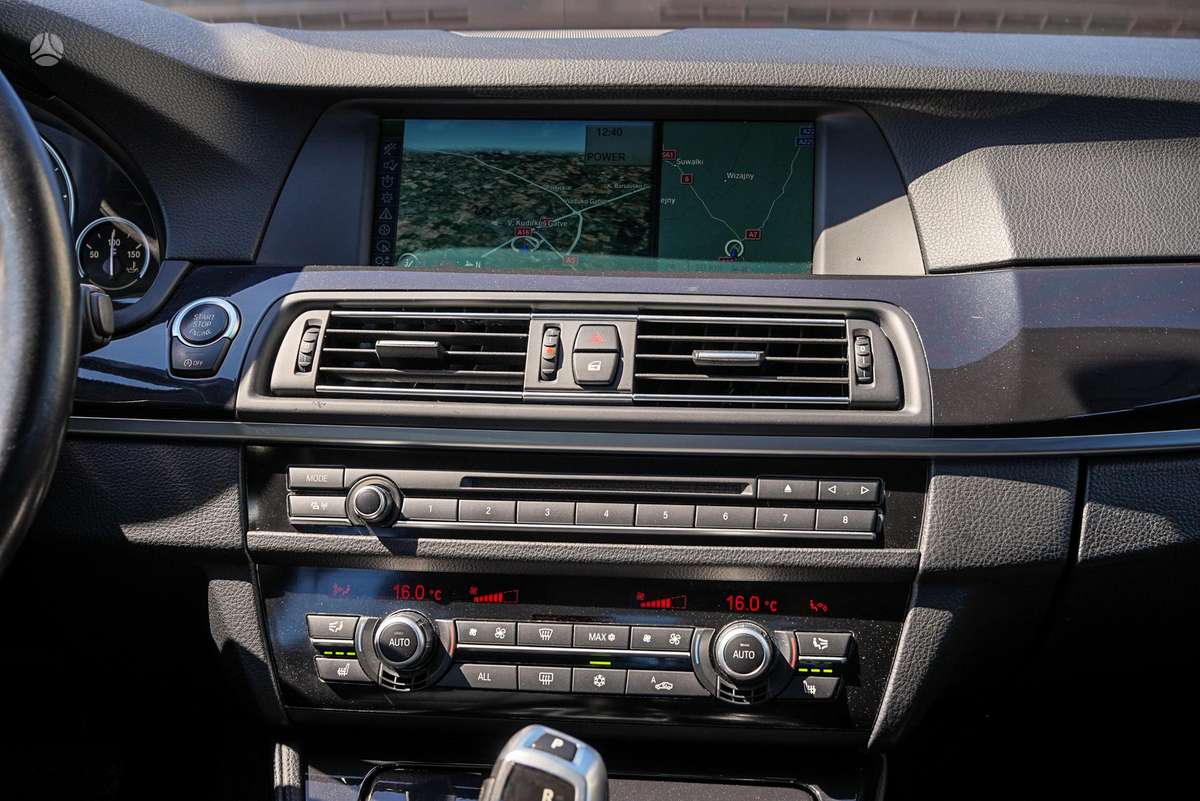 BMW 520, 2.0 l., Седан