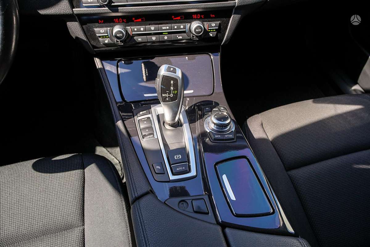 BMW 520, 2.0 l., sedanas