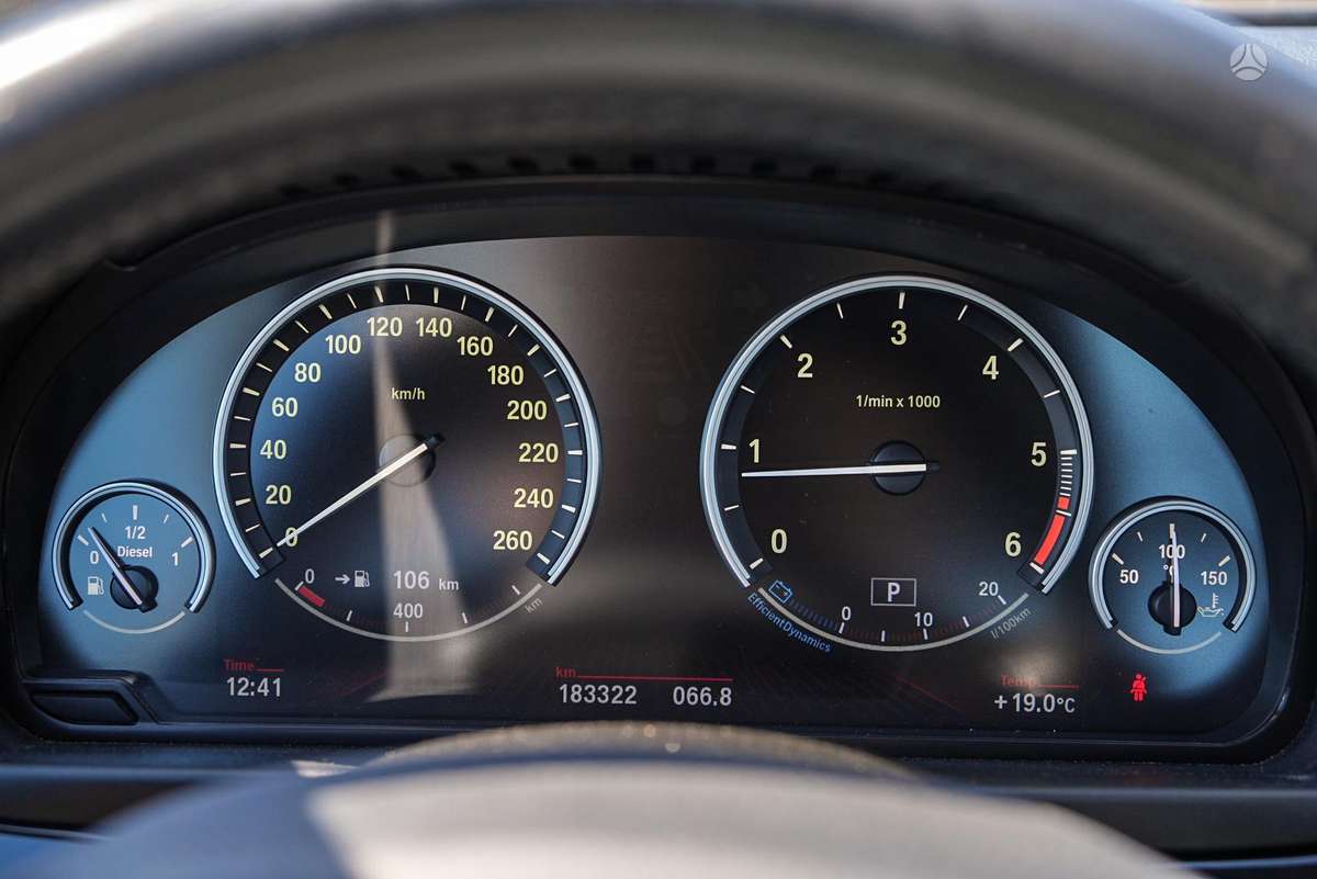 BMW 520, 2.0 l., Седан