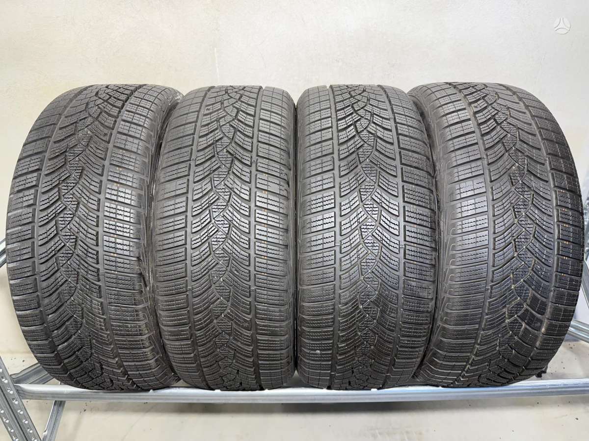 Goodyear Ultragrip performance//2022m, winter 225/45 R18