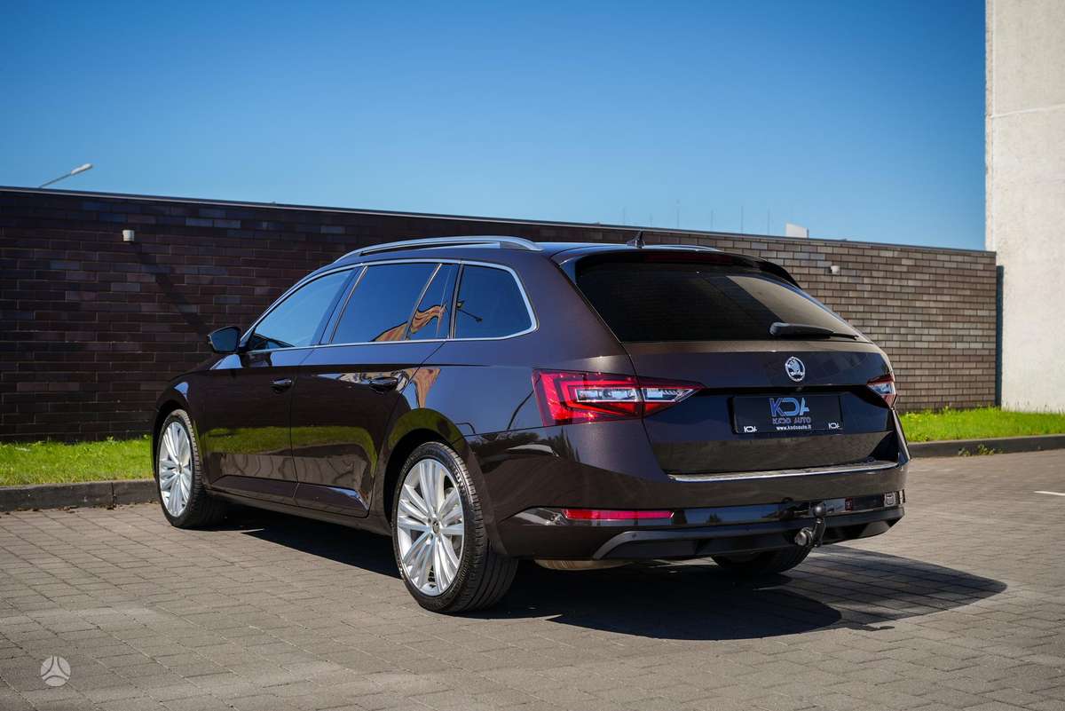 Skoda Superb, 2.0 l., wagon