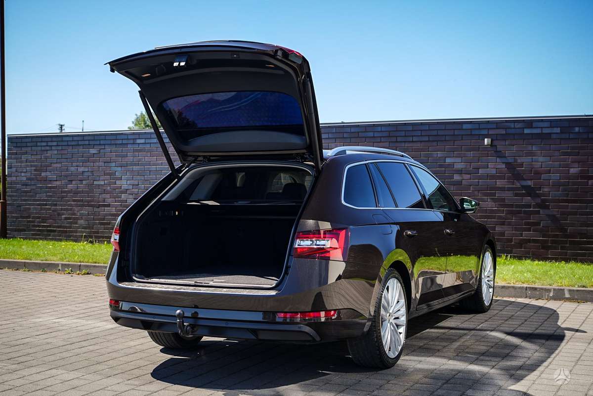 Skoda Superb, 2.0 l., wagon