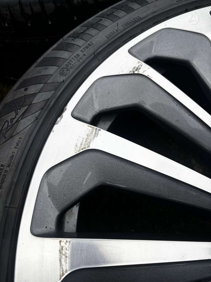 Audi E-tron, light alloy, R21