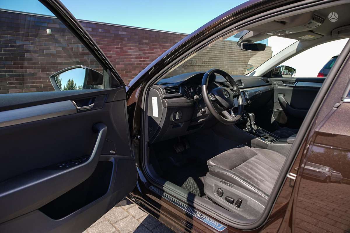 Skoda Superb, 2.0 l., wagon