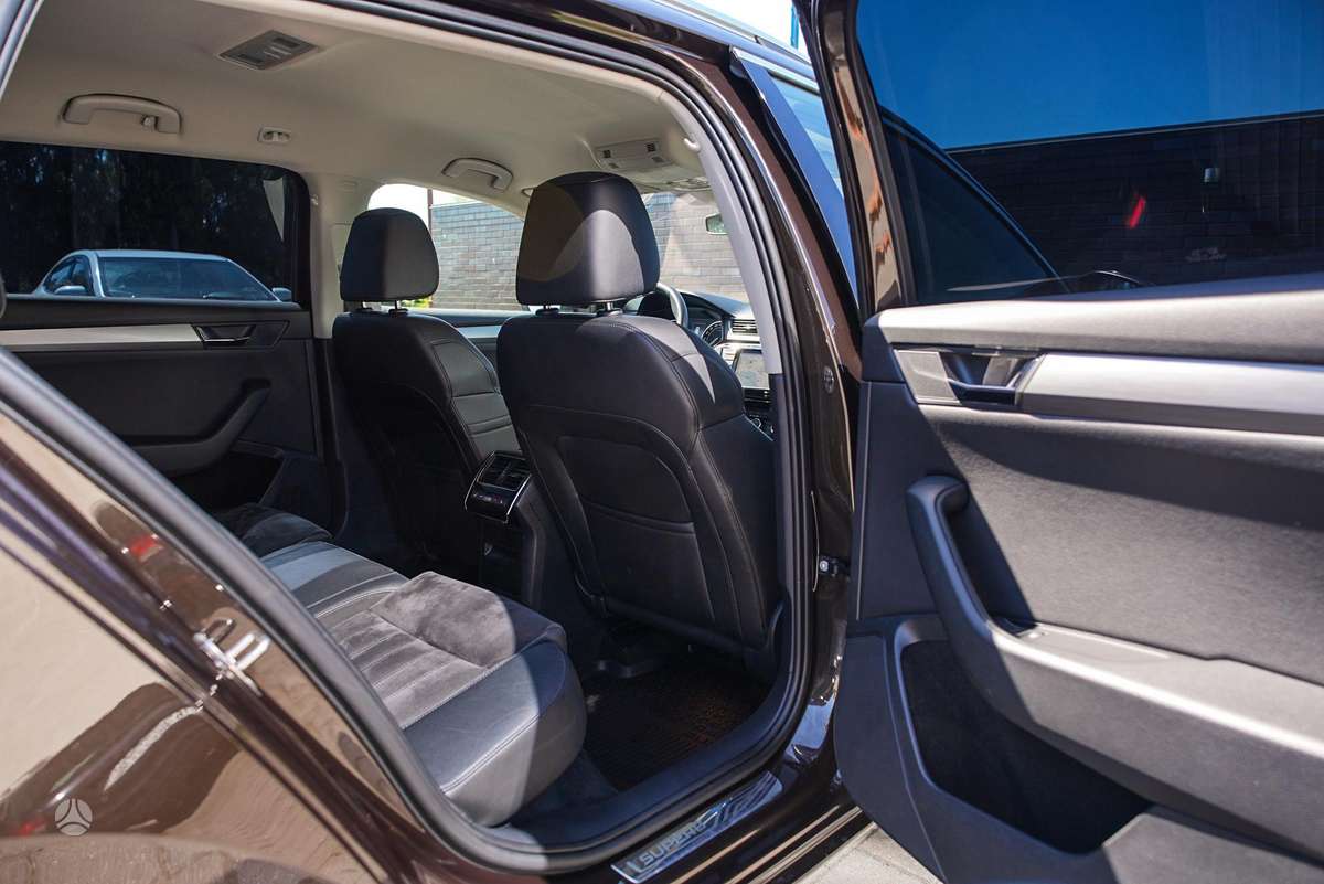 Skoda Superb, 2.0 l., wagon