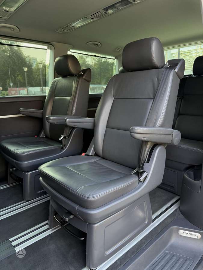 Volkswagen Multivan, 2.0 l., Минивэн