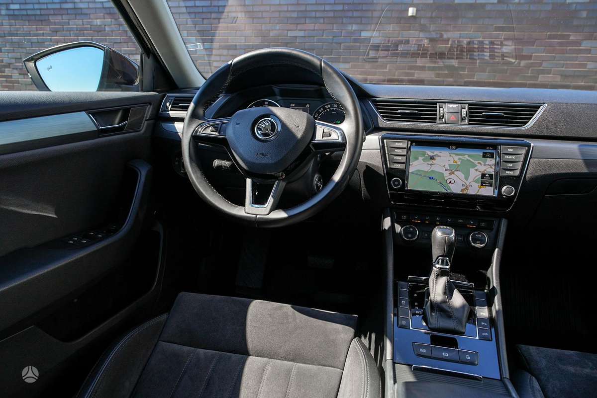 Skoda Superb, 2.0 l., wagon