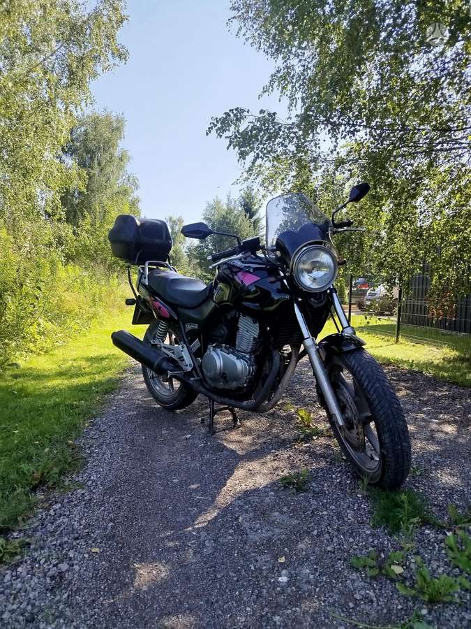 Honda CB 500cc, street / classic