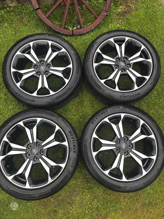 Ford Focus Mk4, light alloy, R18