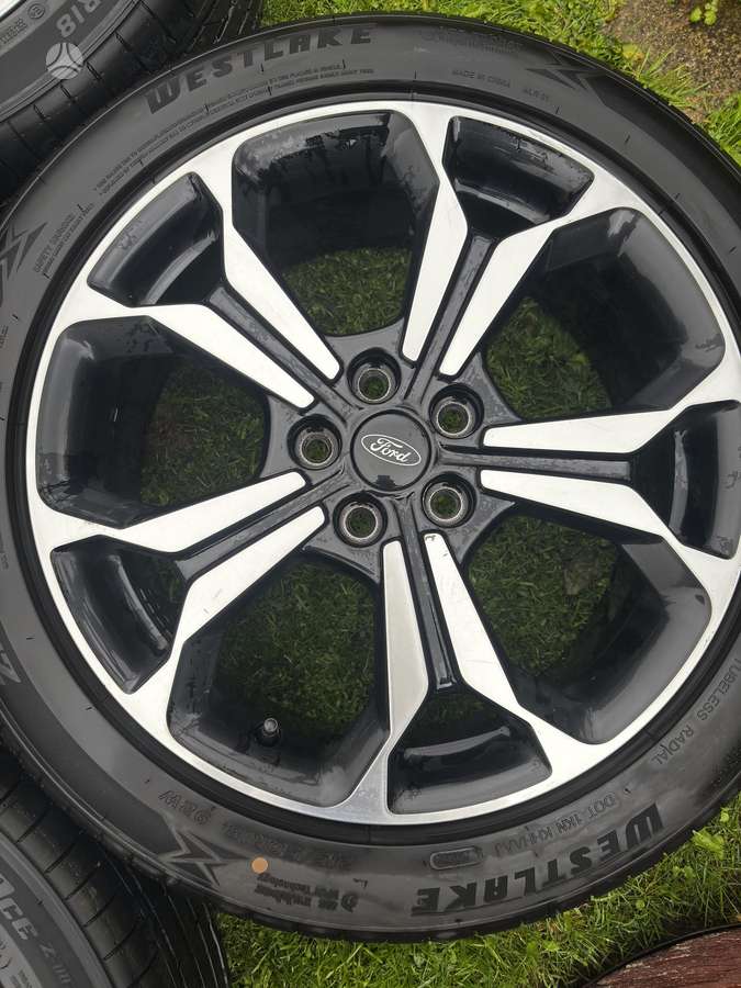 Ford Focus Mk4, light alloy, R18