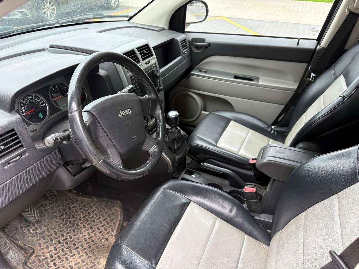 Jeep Compass, 2.0 l., off-road / crossover