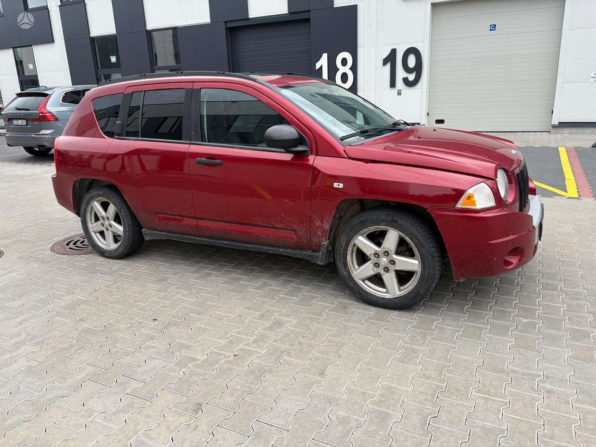 Jeep Compass, 2.0 l., off-road / crossover
