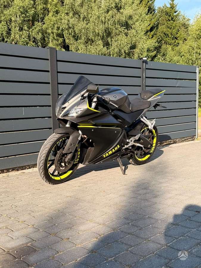 Yamaha YZF 125cc, superbikes