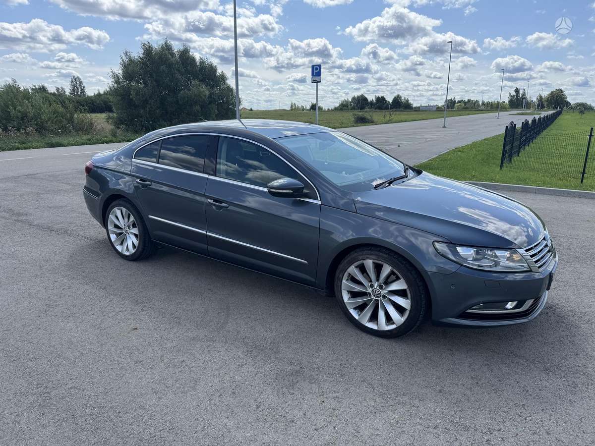 Volkswagen Passat CC - 1