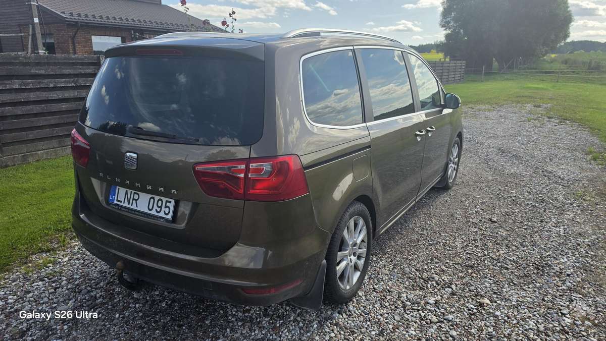 Seat Alhambra, 2.0 l., Минивэн