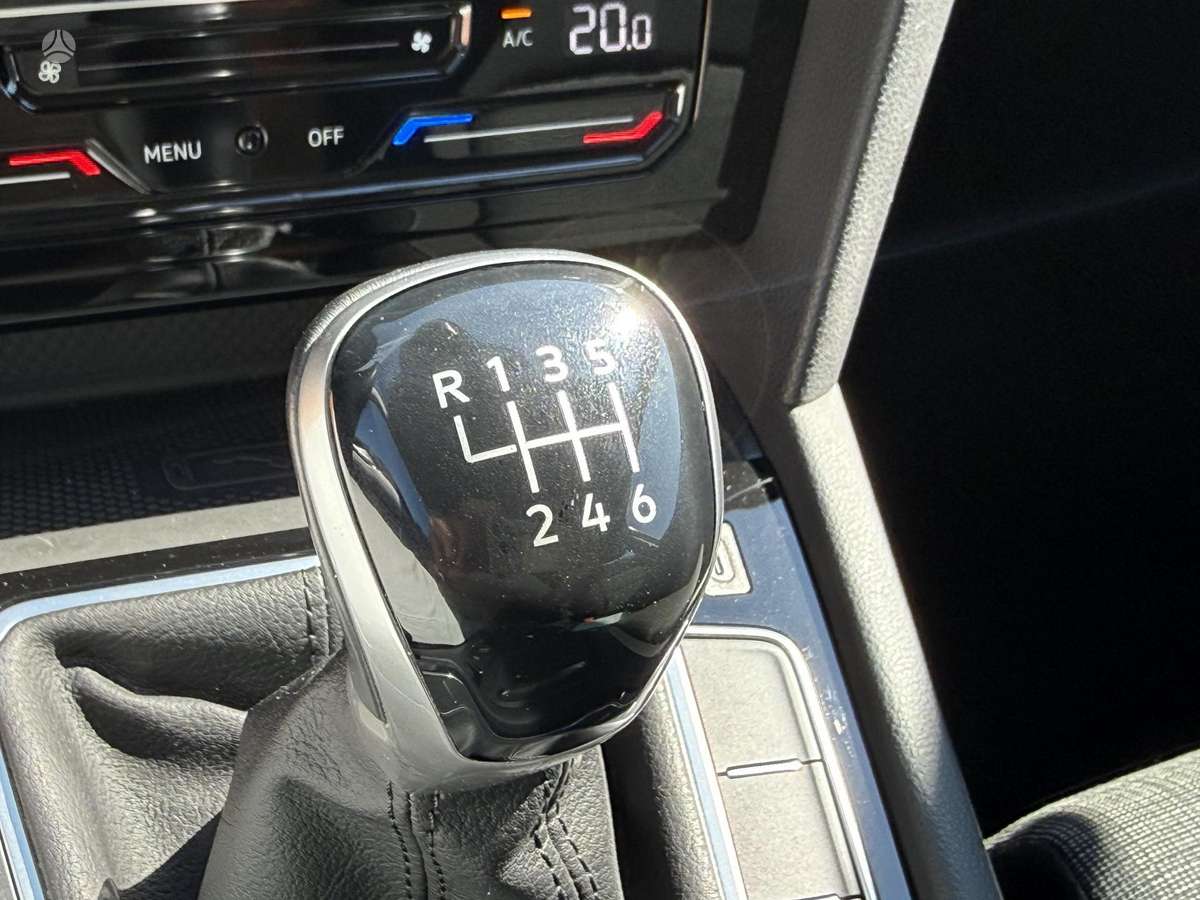 Volkswagen Passat, 2.0 l., Универсал