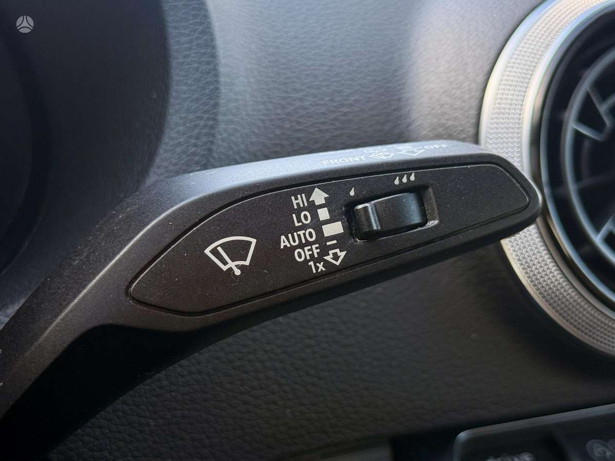 Audi A3, 1.6 l., hatchback