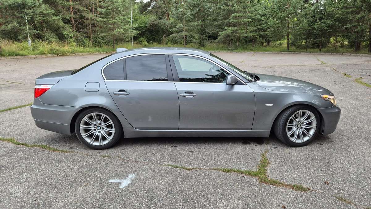 BMW 525, 3.0 l., Седан