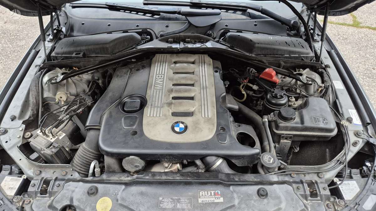 BMW 525, 3.0 l., Седан
