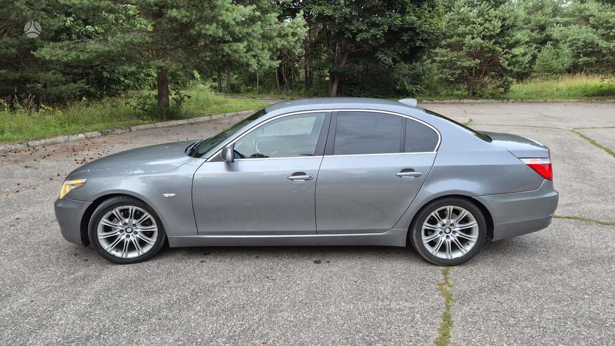 BMW 525, 3.0 l., Седан