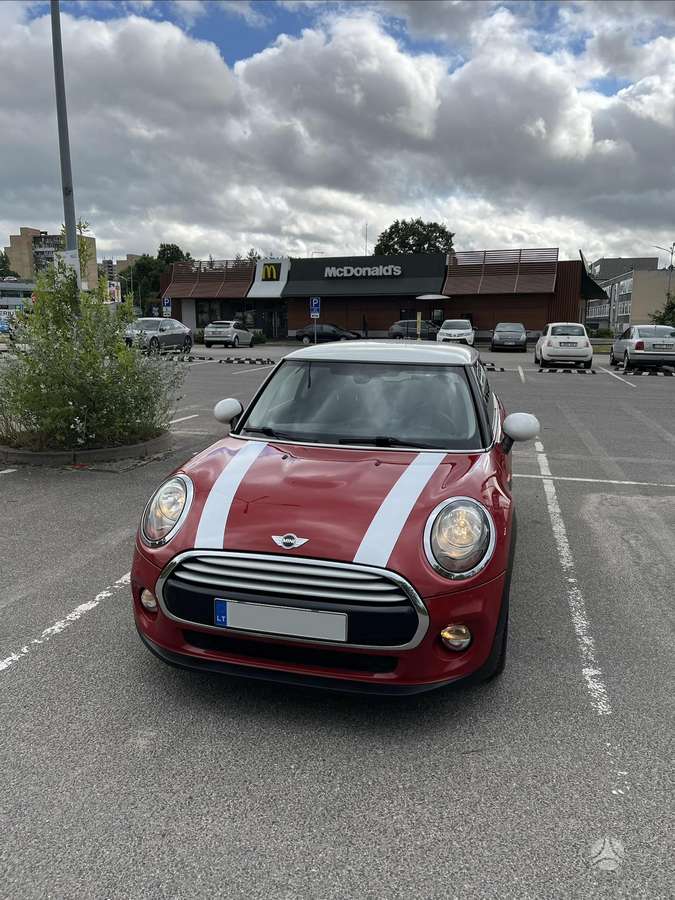 Mini Cooper, 1.5 l., hatchback
