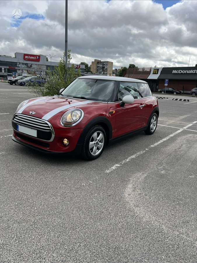 Mini Cooper, 1.5 l., hatchback
