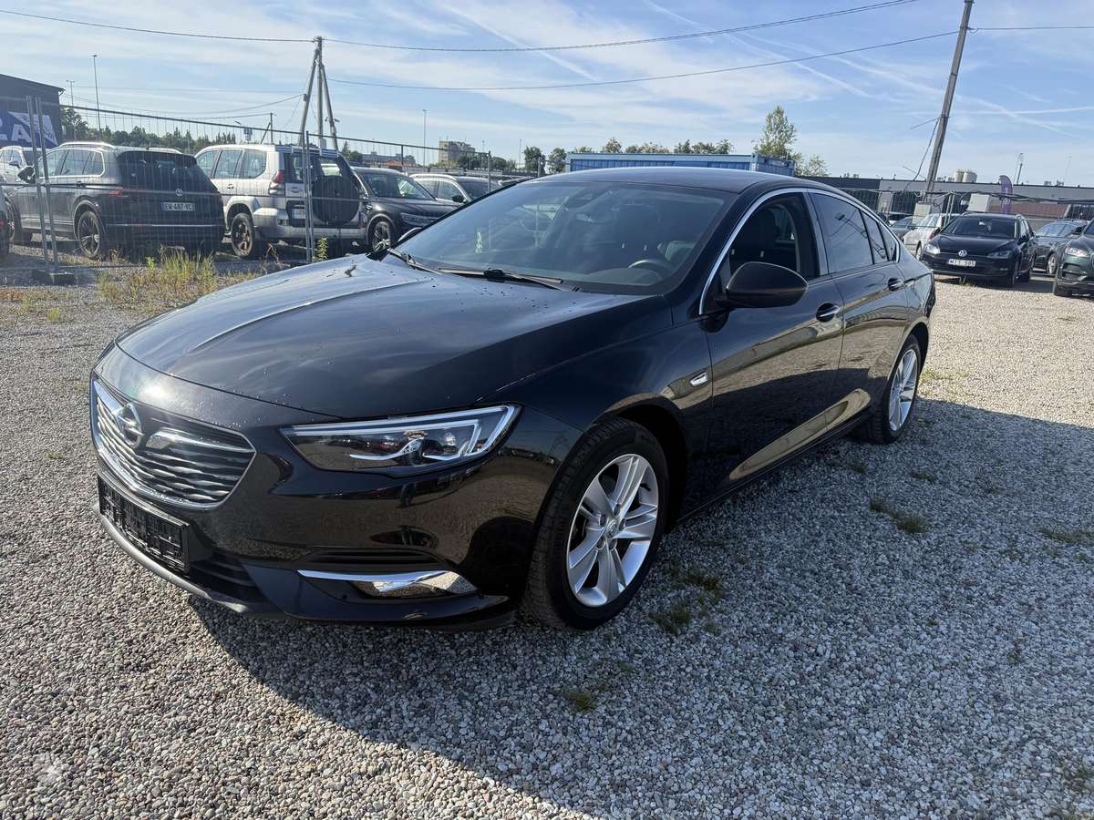 Opel Insignia, 1.5 l., hatchback