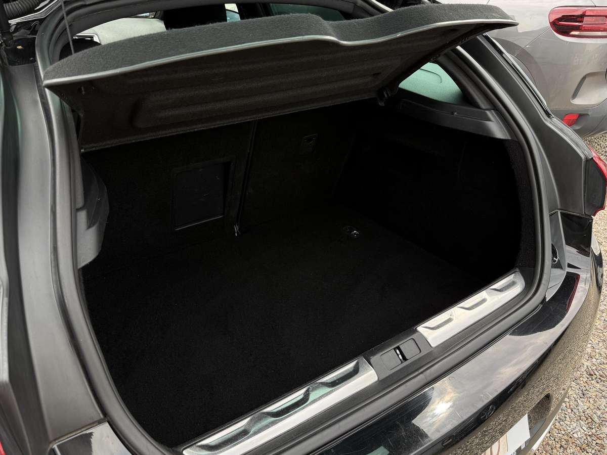 Citroen DS5, 1.6 l., hatchback
