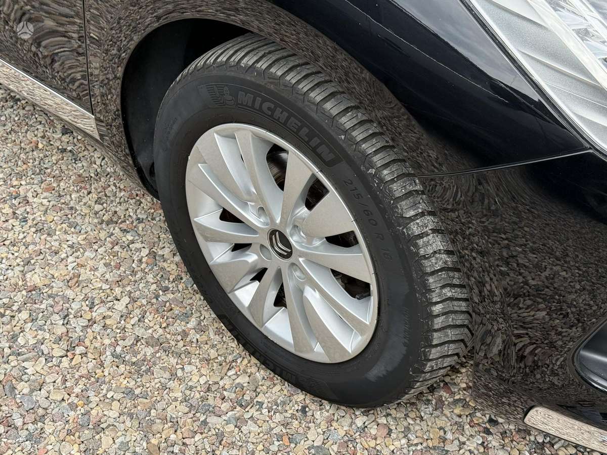 Citroen DS5, 1.6 l., hatchback